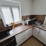 Casa de Férias Maison Calme Et Toute Equipee Avec Jardin *
