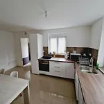 Maison Calme Et Toute Equipee Avec Jardin