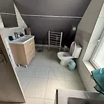 Maison Calme Et Toute Equipee Avec Jardin Casa de Férias *