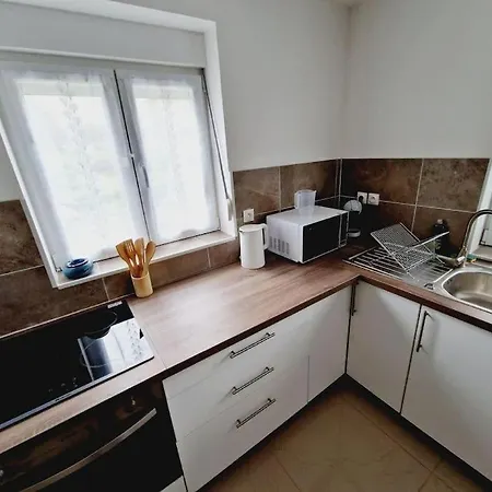 بيت للعطل Maison Calme Et Toute Equipee Avec Jardin *