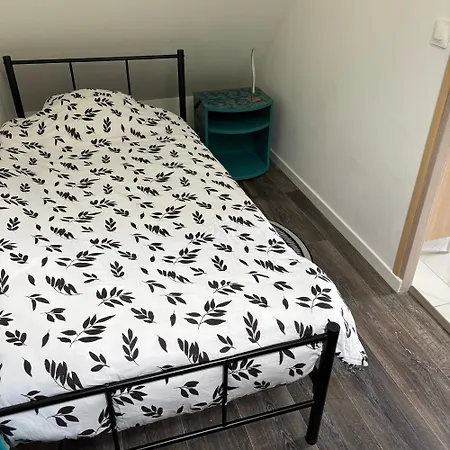 Maison Calme Et Toute Equipee Avec Jardin Holiday home Maing